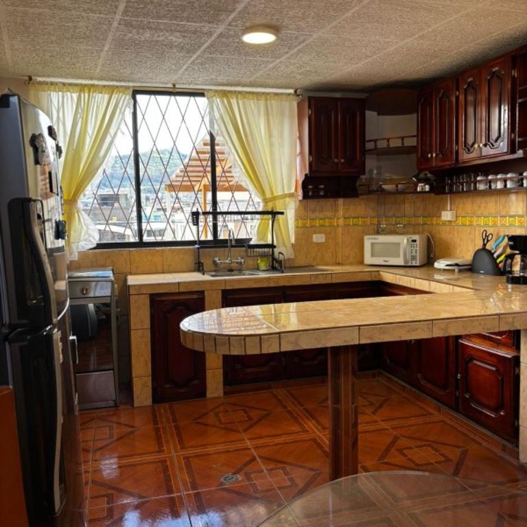 Depa Guajaló - Quicentro Sur con Terraza y Parking - Two-Bedroom Apartment - 11