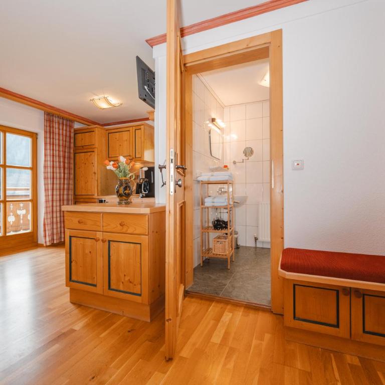 Peilberghof - Apartment mit 1 Schlafzimmer, Balkon und Bergblick - 26