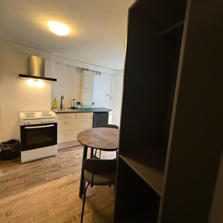 ALL IN APARTMENTS Küche, Bad, Schlafen - Apartment mit 1 Schlafzimmer - 4