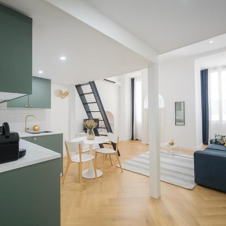 Studio élégant 4 couchages Front de Mer clim Parking privatif Wifi - Appartement 1 Chambre - 2
