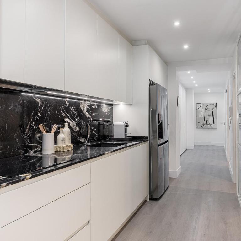 Apartamento Boutique Retiro II - Alojamiento corta estancia - Three-Bedroom Apartment - 13