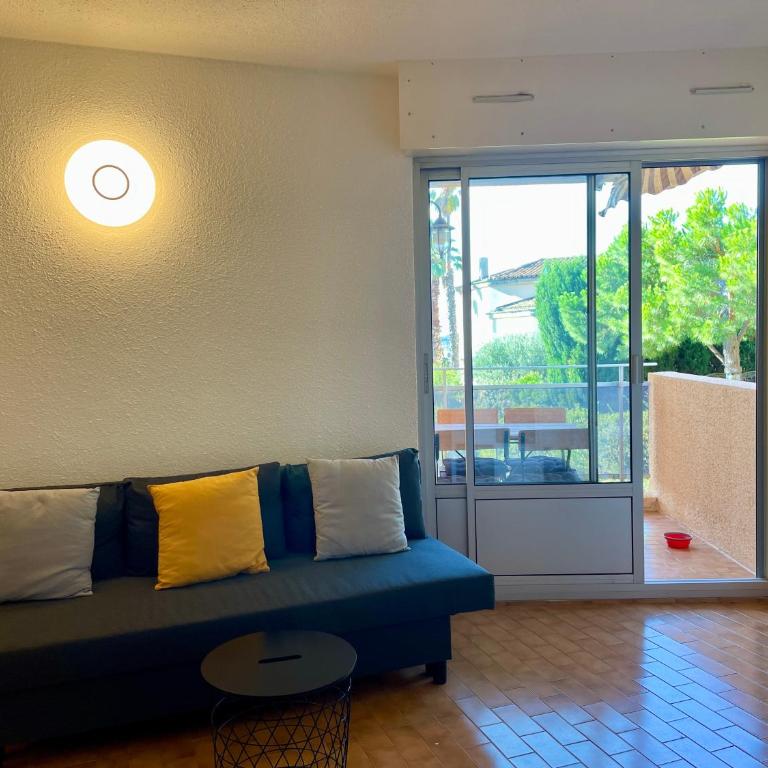 Tout proche de la plage, à 12 min à pied du port, place de parking - Apartamento de 1 dormitorio - 11