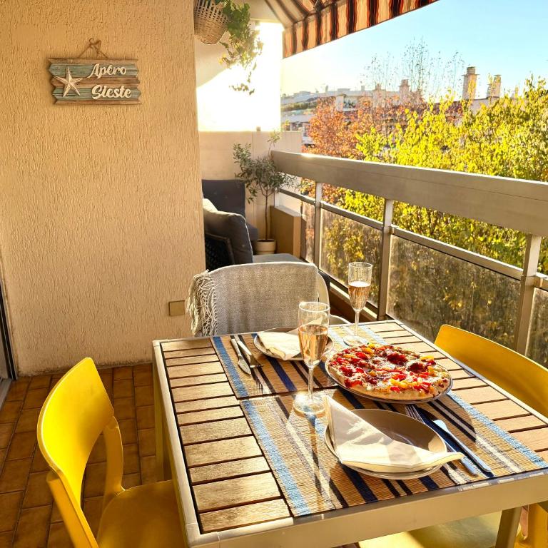 Cozy 1 bedroom apartment Antibes Juan-les-Pins - walk to beaches, restaurants, old town - Appartement 1 Chambre - 18