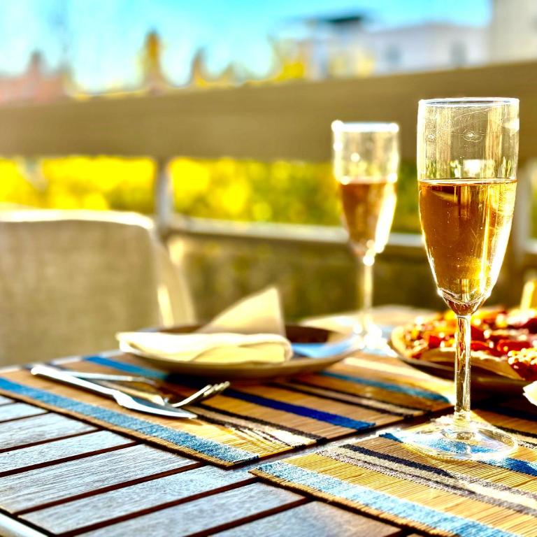 Cozy 1 bedroom apartment Antibes Juan-les-Pins - walk to beaches, restaurants, old town - Appartement 1 Chambre - 17