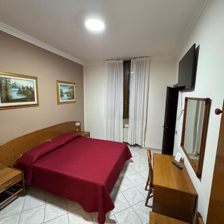 Hotel La Caravella - Camera Matrimoniale/Doppia con Letti Singoli - 1