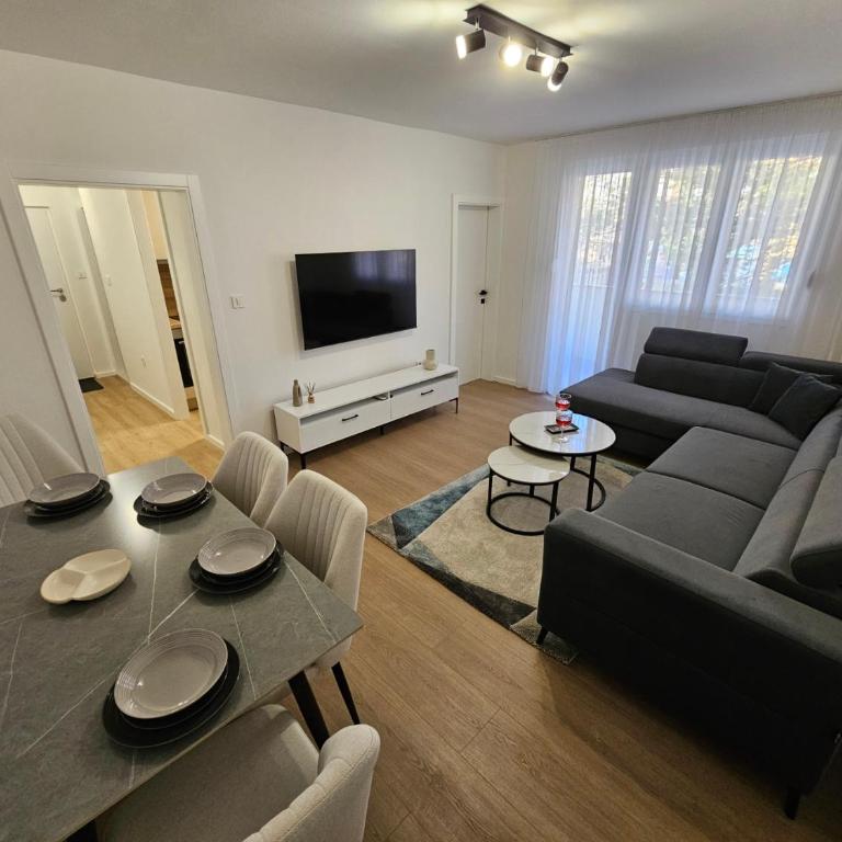 Apartman Aveniq - One-Bedroom Apartment - 1