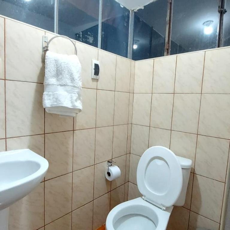 Altos Del Valle - Double Room with Private Bathroom - 5