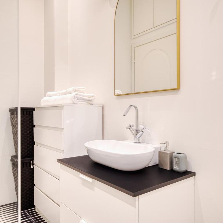 Just Urban Stays - Chic & Stylish apt in City Center - 1 min M2 Metro - Appartamento con 1 Camera da Letto - 21