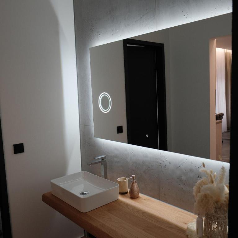 BillHills Boutique & Design Aparthotel - Studio - 8