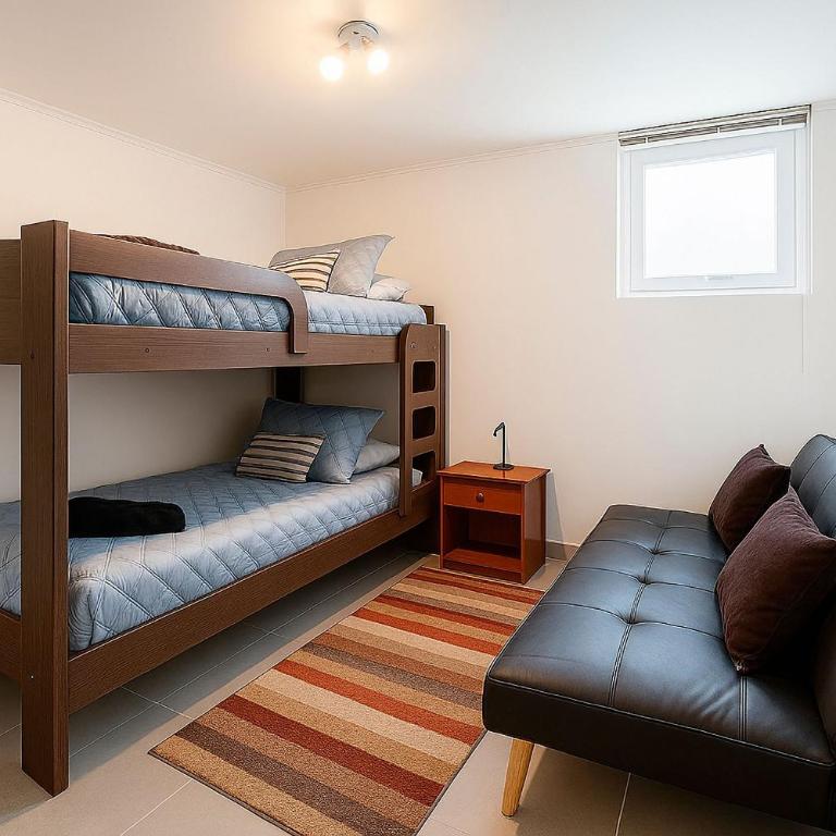 Smart Host Rentals - Seaside getaway - Two-Bedroom Apartment with Terrace and Sea View - 10
