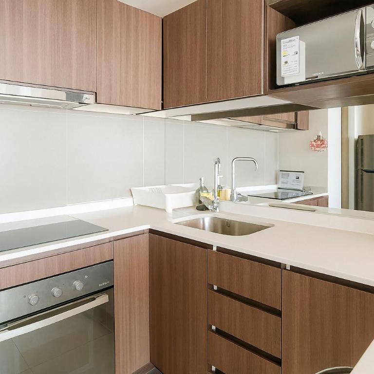 Smart Host Rentals - Seaside getaway - Two-Bedroom Apartment with Terrace and Sea View - 12