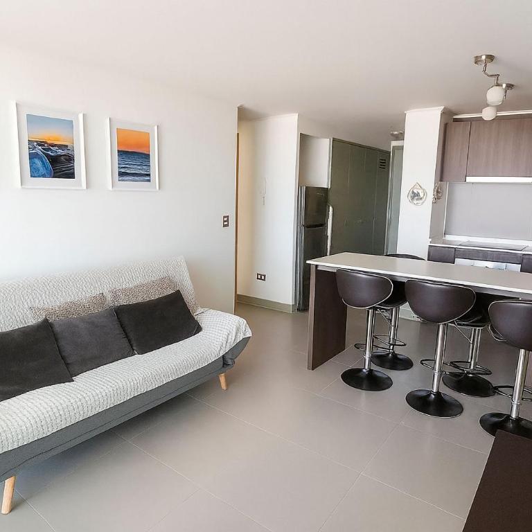 Smart Host Rentals - Seaside getaway - Two-Bedroom Apartment with Terrace and Sea View - 14
