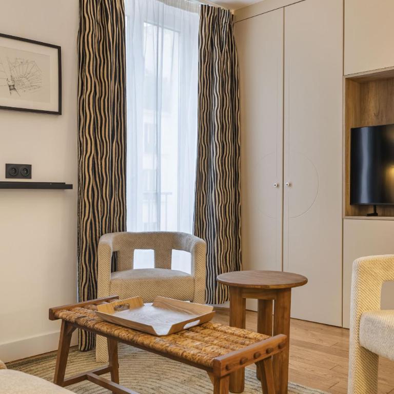 Fantasia - One-Bedroom Deluxe Apartment - 5