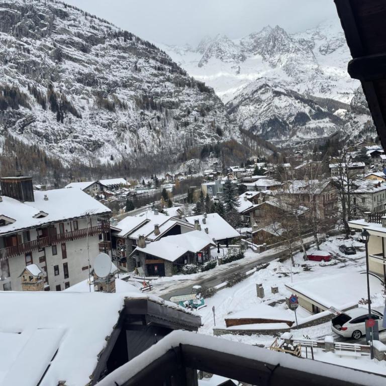 Maison Belle Vue - Appartamento con 2 Camere da Letto e con Vista Montagna - 38