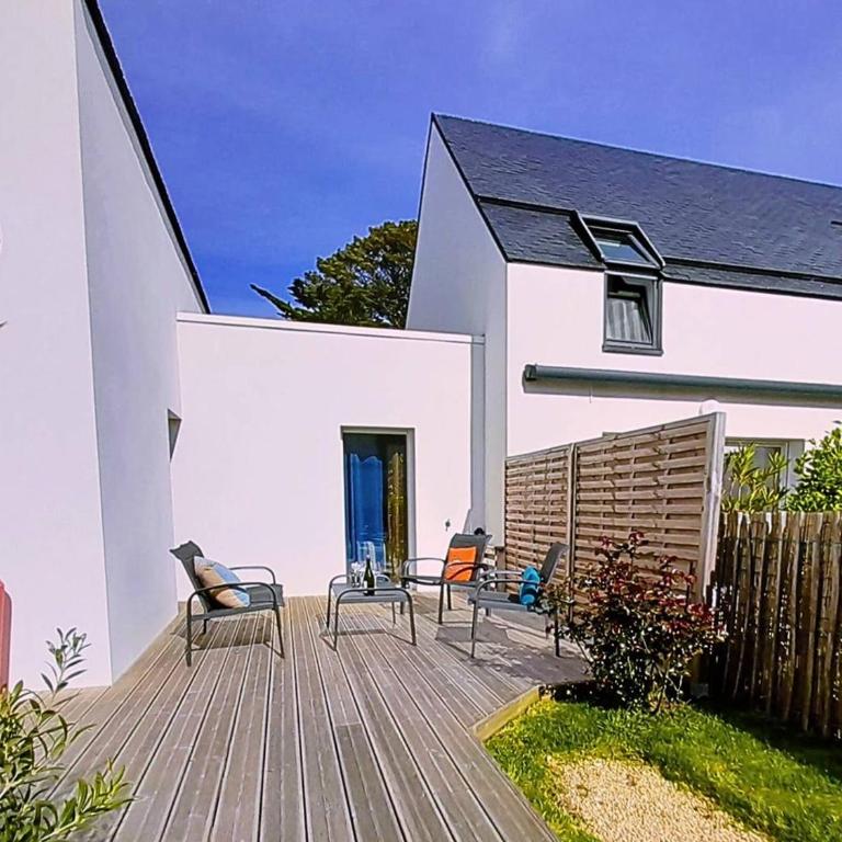 Carnac : Maison 4 pièces avec Wifi et Parking, 8 personnes - FR-1-477-197 - Villa - 29