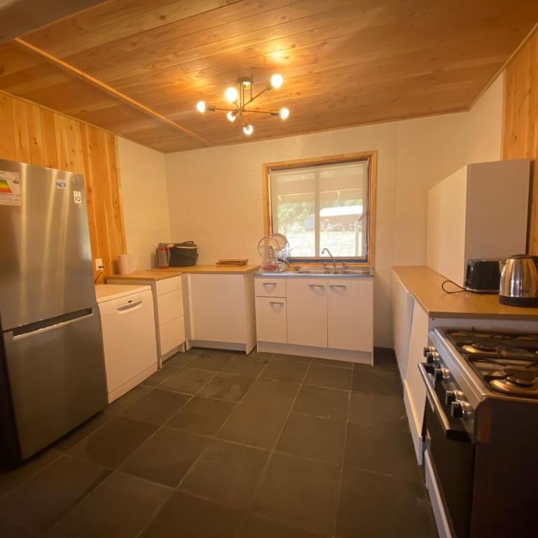 Chalet del Sur - Three-Bedroom House - 4