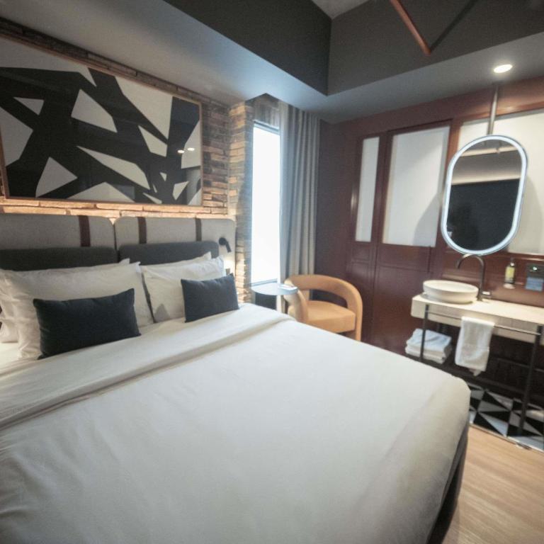 Tribe Medellín - Xs Room, Tribe Essential - 4