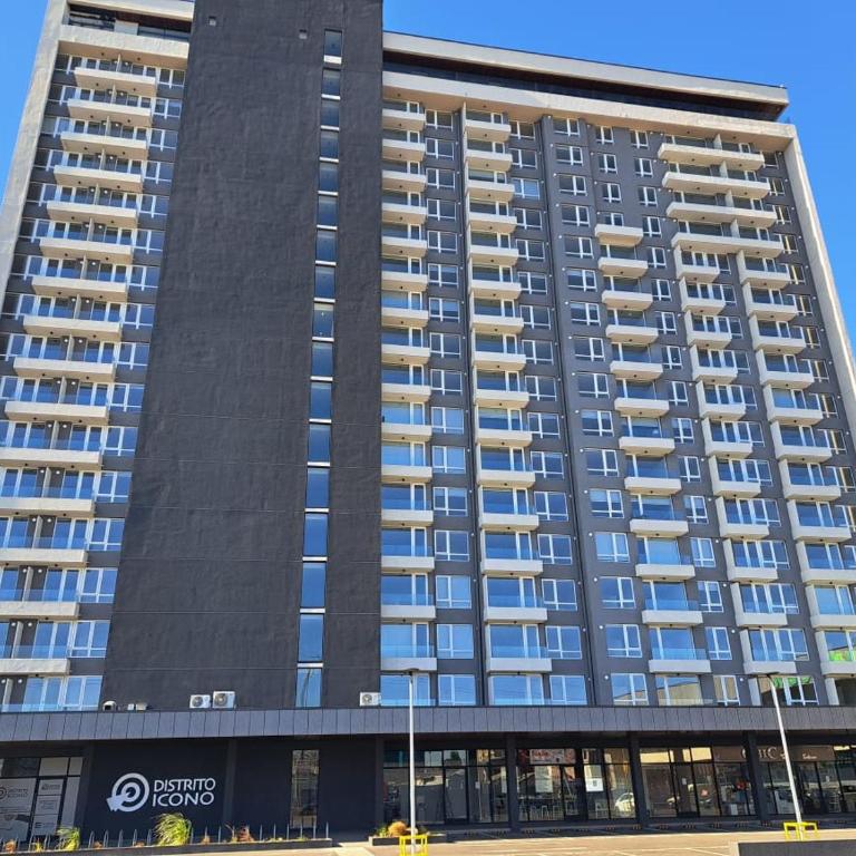Departamento Nuevo 1D1B con estacionamiento sobre stripcenter y supermercado - Apartamento de 1 dormitorio con terraza - 8