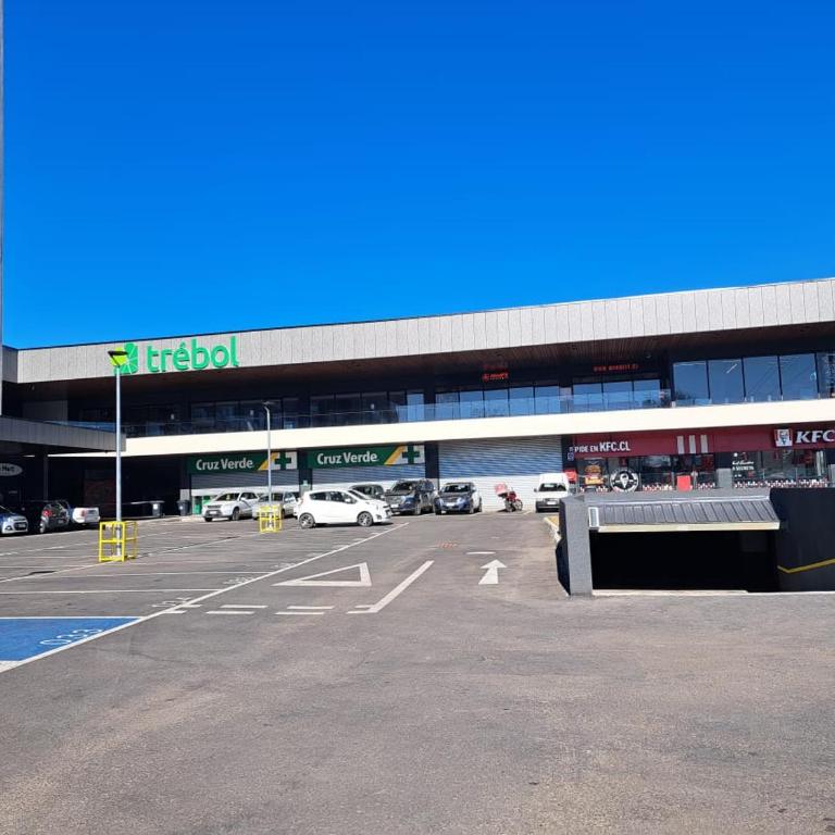 Departamento Nuevo 1D1B con estacionamiento sobre stripcenter y supermercado - Apartamento de 1 dormitorio con terraza - 9