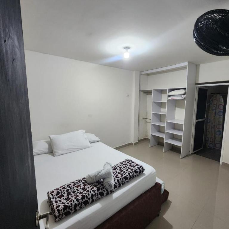 Hostal SHELTER LA PERLA - San luis, Antioquia, Colombia - Habitación Doble - 2 camas - 5