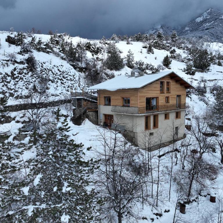 Très belle maison spacieuse et lumineuse, vue sur la station de Risoul et de Vars - Eygliers - Chalet 2 Chambres - 64