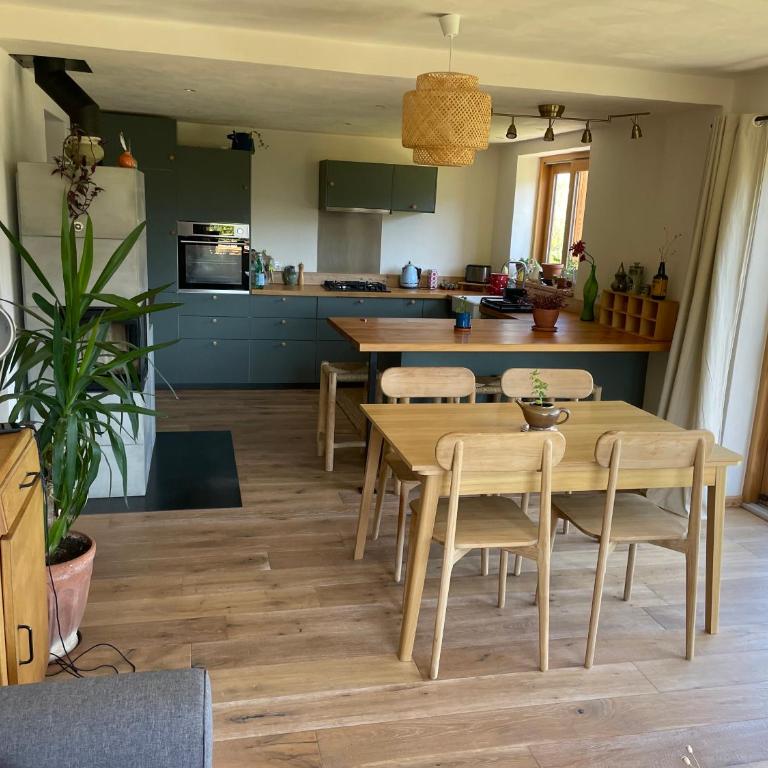 Très belle maison spacieuse et lumineuse, vue sur la station de Risoul et de Vars - Eygliers - Chalet 2 Chambres - 12