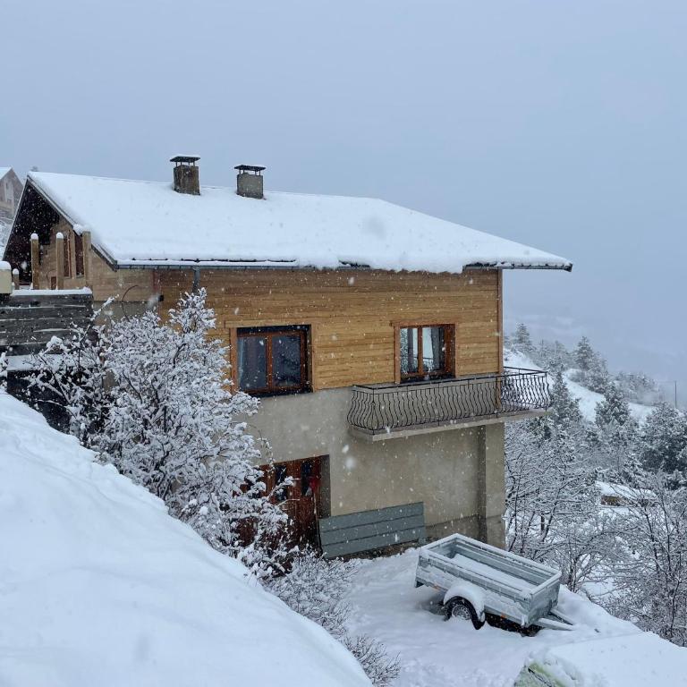 Très belle maison spacieuse et lumineuse, vue sur la station de Risoul et de Vars - Eygliers - Chalet 2 Chambres - 69