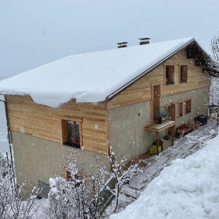 Très belle maison spacieuse et lumineuse, vue sur la station de Risoul et de Vars - Eygliers - Chalet 2 Chambres - 70