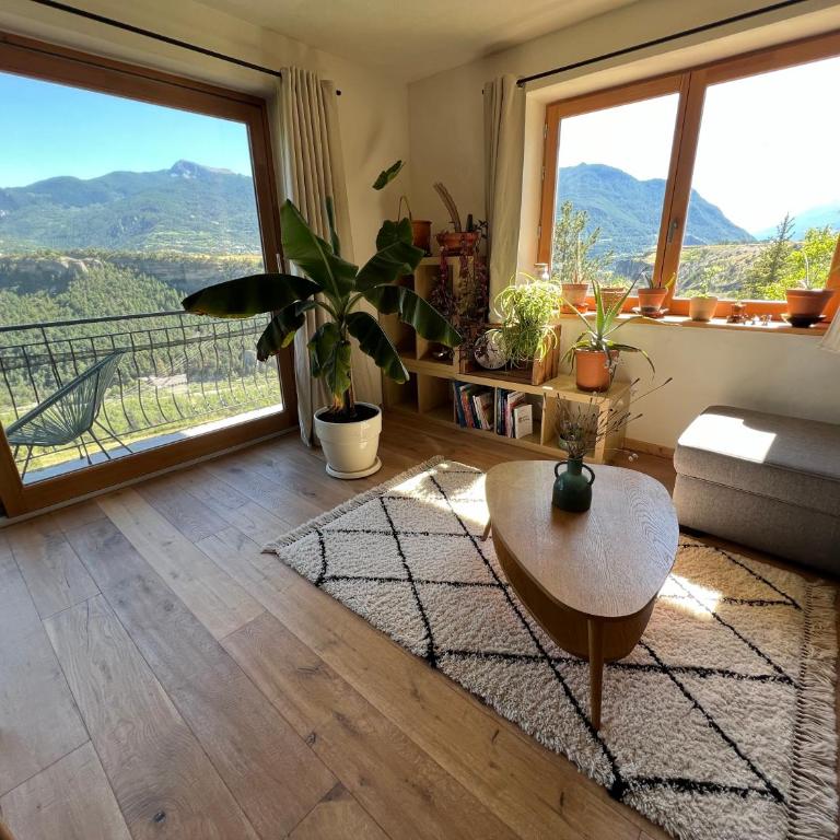 Très belle maison spacieuse et lumineuse, vue sur la station de Risoul et de Vars - Eygliers - Chalet 2 Chambres - 9