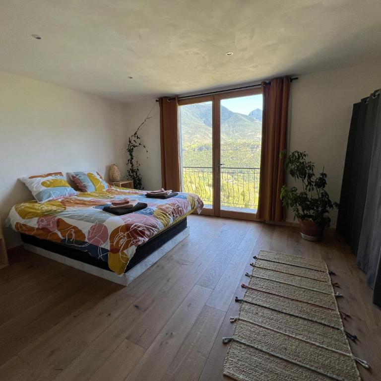 Très belle maison spacieuse et lumineuse, vue sur la station de Risoul et de Vars - Eygliers - Chalet 2 Chambres - 33