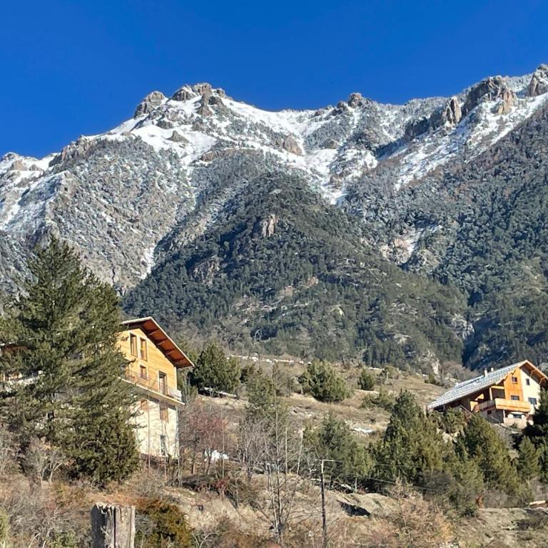 Très belle maison spacieuse et lumineuse, vue sur la station de Risoul et de Vars - Eygliers - Chalet 2 Chambres - 79