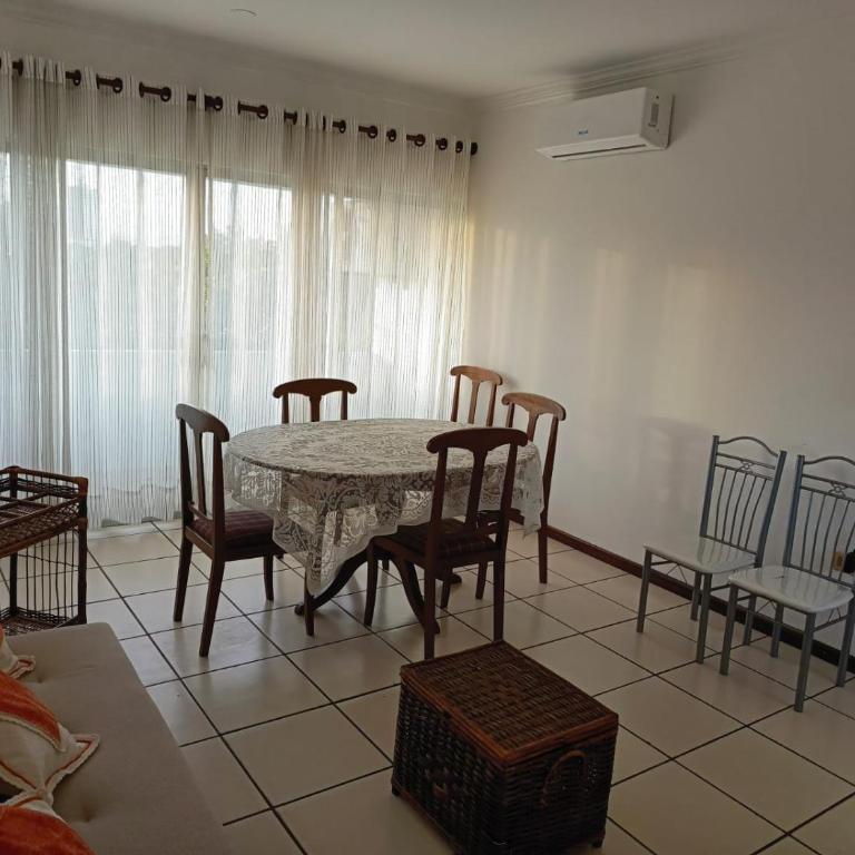 Departamento céntrico 2 dormitorios - Two-Bedroom Apartment - 1