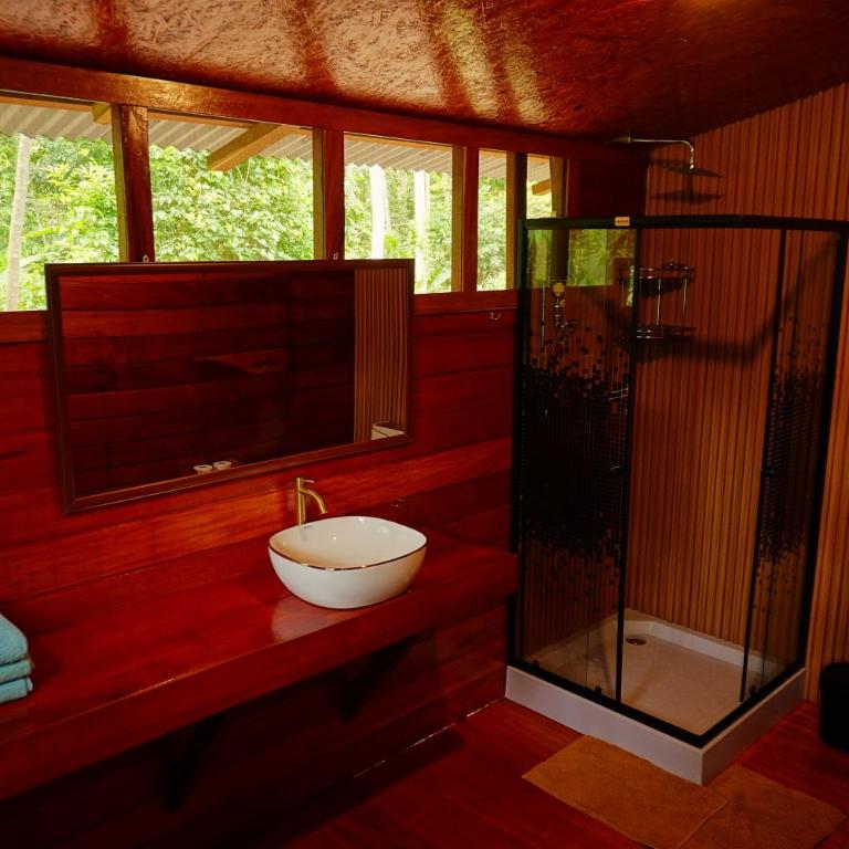 Passiflora Lodge Tambopata - Bungalow Deluxe con vistas al jardín - 5