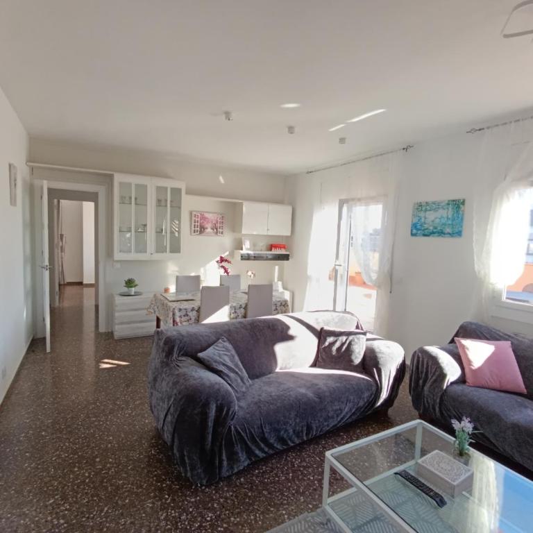 Cozy and sunny penthouse Fira BCN - Apartamento de 2 dormitorios - 8