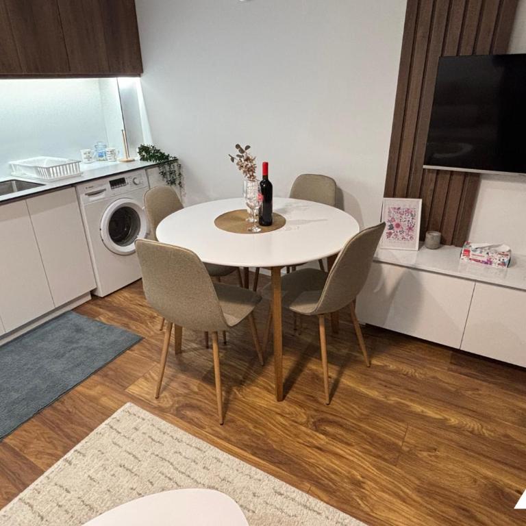 Apartman Anči - Studio with Mountain View - 11