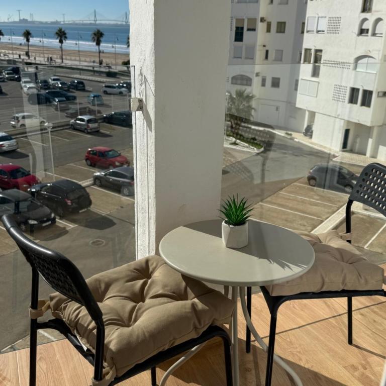 Valdelagrana vistas al mar, piscinas primera linea cadiz - Apartamento de 1 dormitorio - 4
