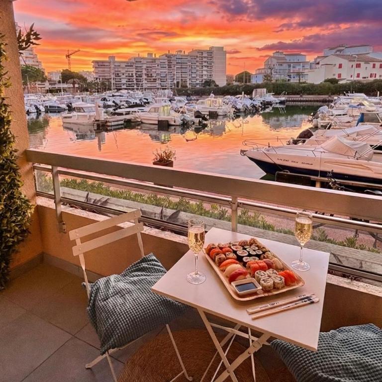 Magnifique T2 au calme avec une superbe vue sur le port - Appartement 1 Chambre - 1