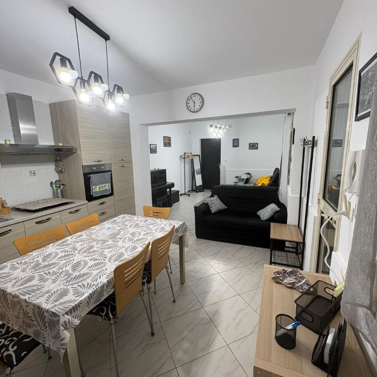 SeccoHouse - One-Bedroom House - 1