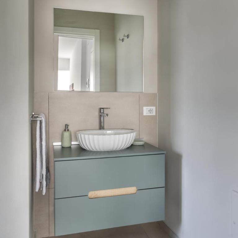 Case libertà - Appartamento con 2 Camere da Letto e Balcone - 5