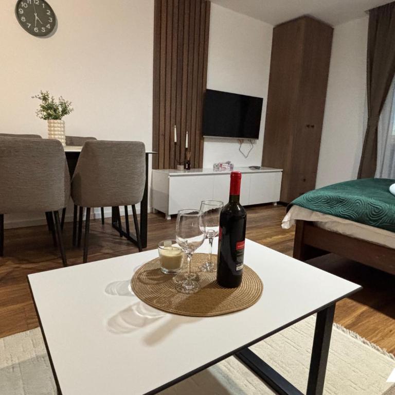 Apartman Oliver - Studio with Mountain View - 10