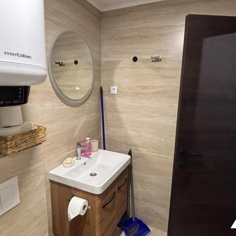 Apartman Oliver - Studio with Mountain View - 14