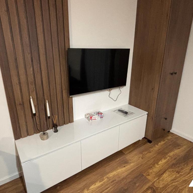 Apartman Oliver - Studio with Mountain View - 8