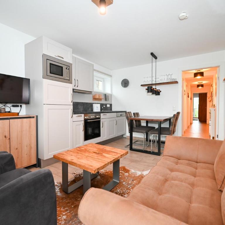 Residence Alpin Kaprun incl SUMMER CARD by All in One Apartments - Apartment mit 2 Schlafzimmern und Bergblick - 1