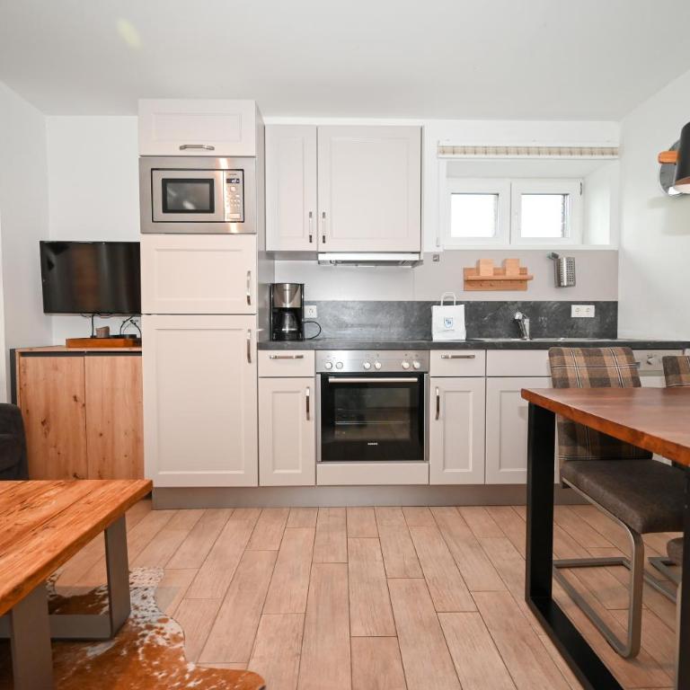 Residence Alpin Kaprun incl SUMMER CARD by All in One Apartments - Apartment mit 2 Schlafzimmern und Bergblick - 10