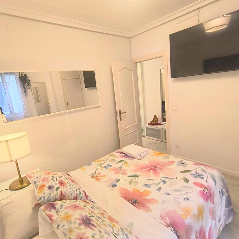 En PLENO CENTRO - Especial para GRUPOS o FAMILIAS - GRAN VÍA - CALLAO - SOL - PLAZA ESPAÑA - Apartamento de 3 dormitorios - 61