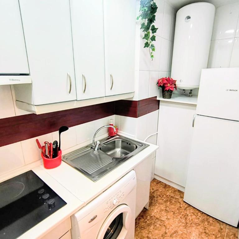 En PLENO CENTRO - Especial para GRUPOS o FAMILIAS - GRAN VÍA - CALLAO - SOL - PLAZA ESPAÑA - Apartamento de 3 dormitorios - 50