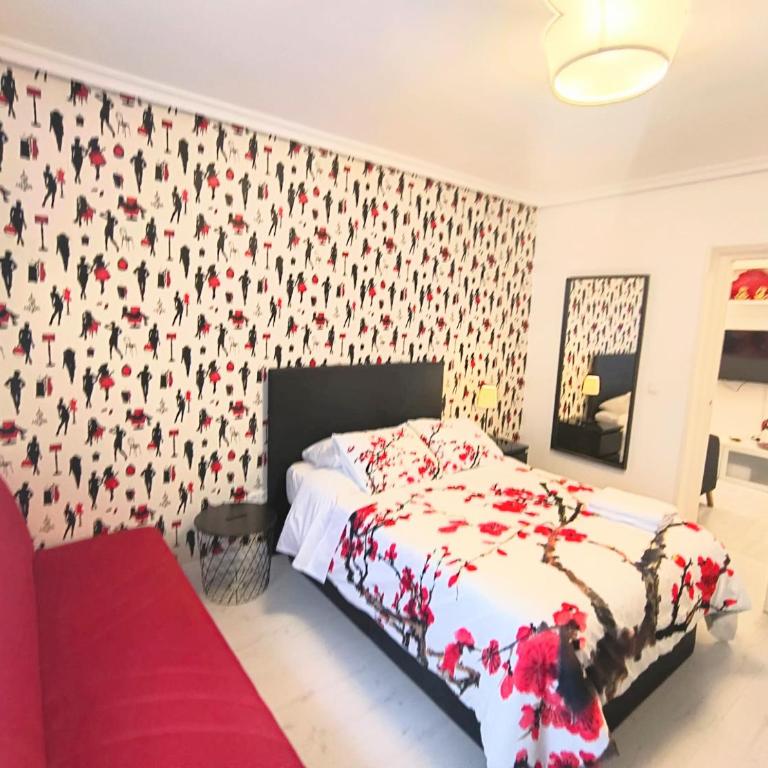En PLENO CENTRO - Especial para GRUPOS o FAMILIAS - GRAN VÍA - CALLAO - SOL - PLAZA ESPAÑA - Apartamento de 3 dormitorios - 4