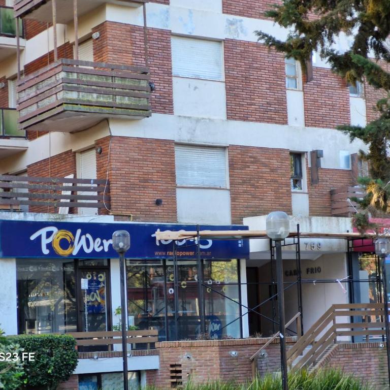 Confort Playa Pinamar Centro SOLO ALQUILO A FAMILAS - Two-Bedroom Apartment - 2
