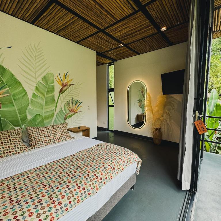 Hotel Terra Tacuara - Suite con cama grande y balcón - 4