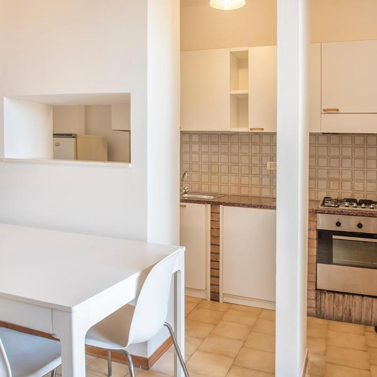 Marcelli, trilocale con portico a 300mt dal mare - M047 - Two-Bedroom Apartment - 9